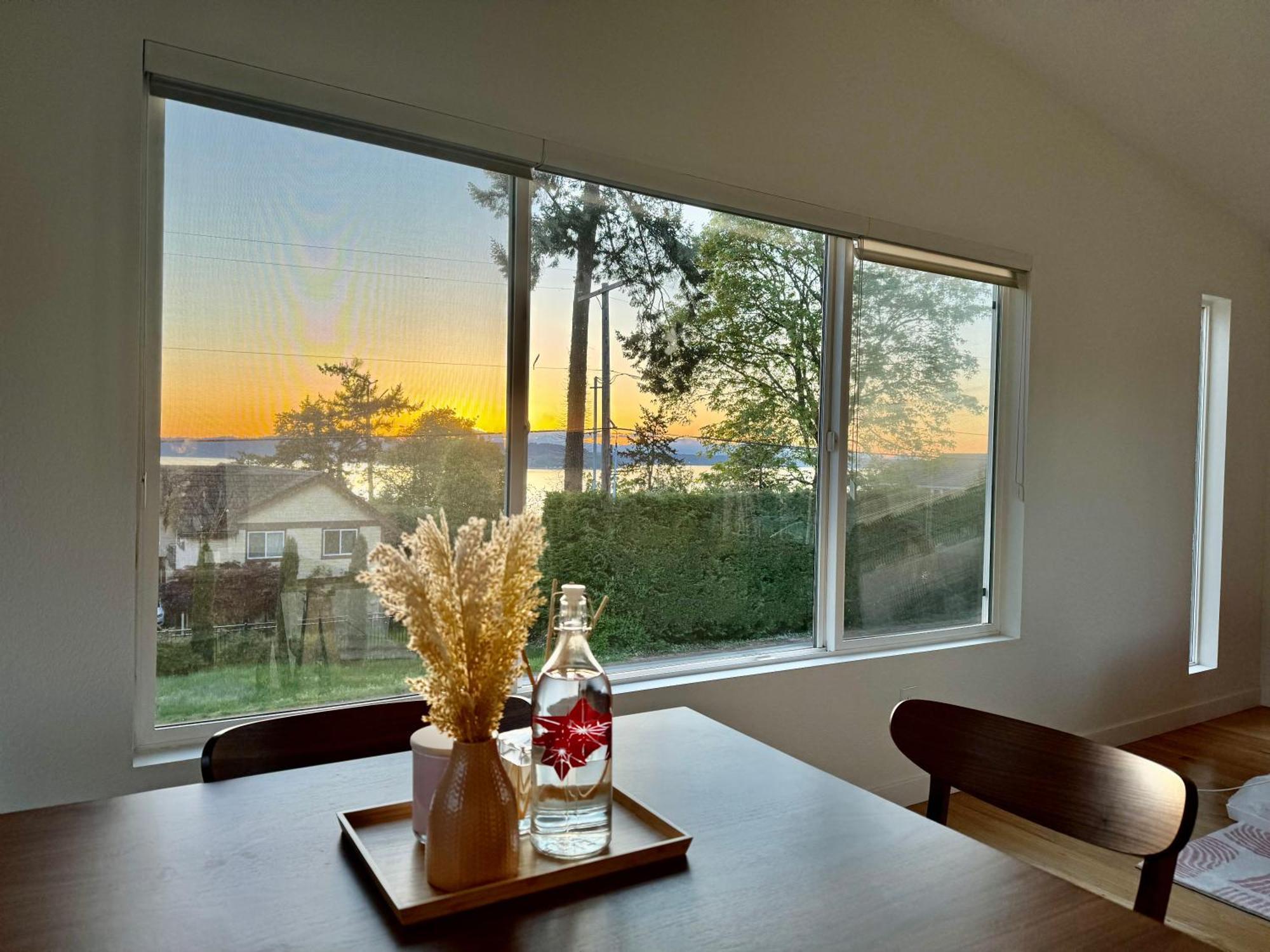 Besa Homestay Near Beach And Seatac Airport - Shared Bathroom With Max 2 Guests Des Moines Bagian luar foto